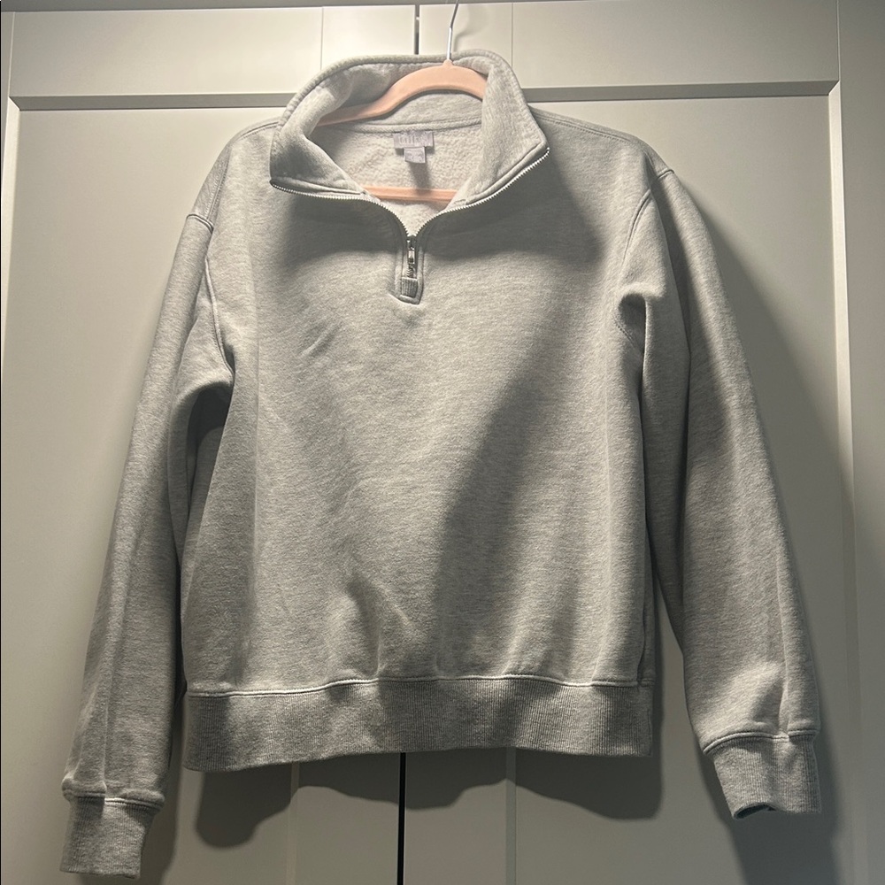 Women's Half-Zip Pullover Sweatshirt - Light Gray